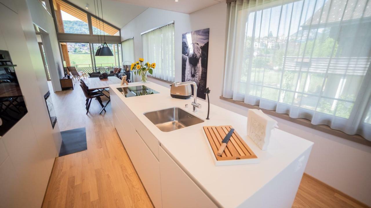 Seaside-Lodge, Top Apartment Spiez Kültér fotó